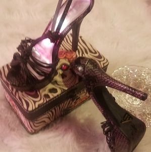 Strappy sandals snakeskin metallic